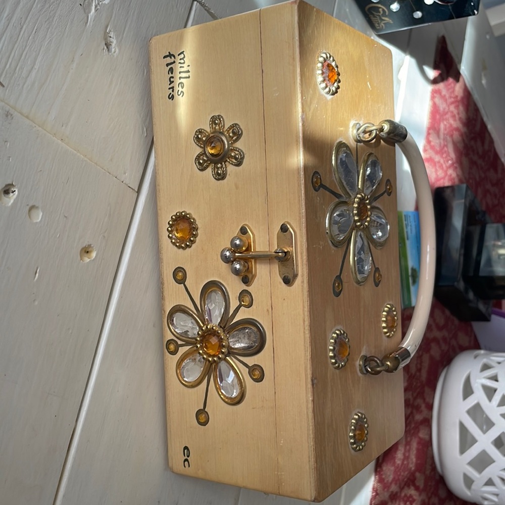Collin’s of Texas- Box bag
